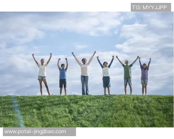 朱俊龙的奋斗历程与成就探索：从普通少年到卓越人才的成长之路